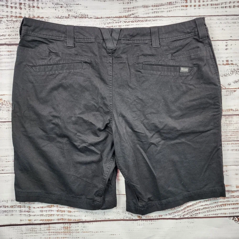5.11 Tactical Aramis 10 Shorts Mens 40 Black Flat Front Cotton Chino Work 73350‎